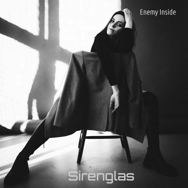 Sirenglas — Sirenglas Turns Inner Demons Into Coldwave Catharsis on Enemy Inside